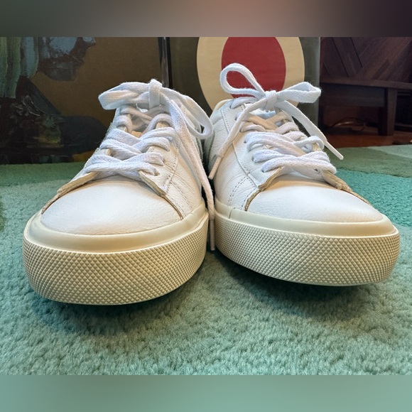 Veja White and Green Women's Sneakers - Picture 7 of 16